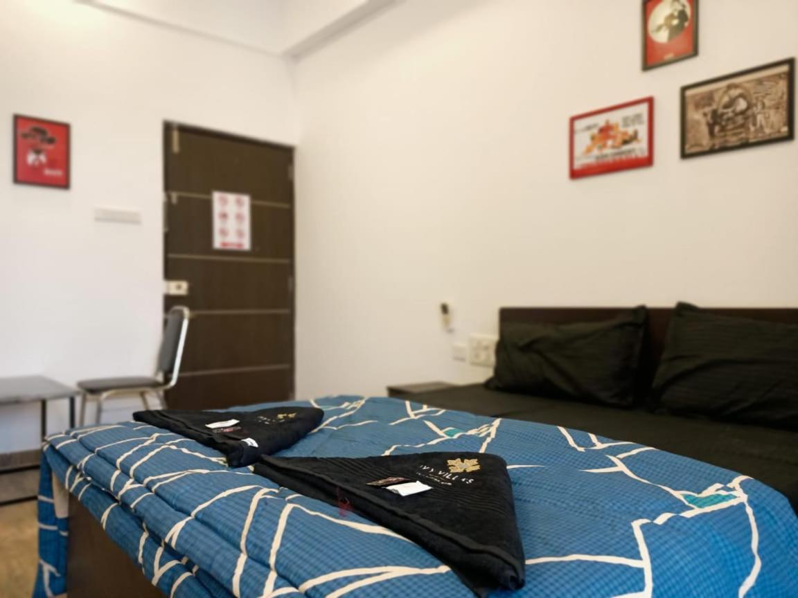 Marigold Stay Jambhulpada Bagian luar foto